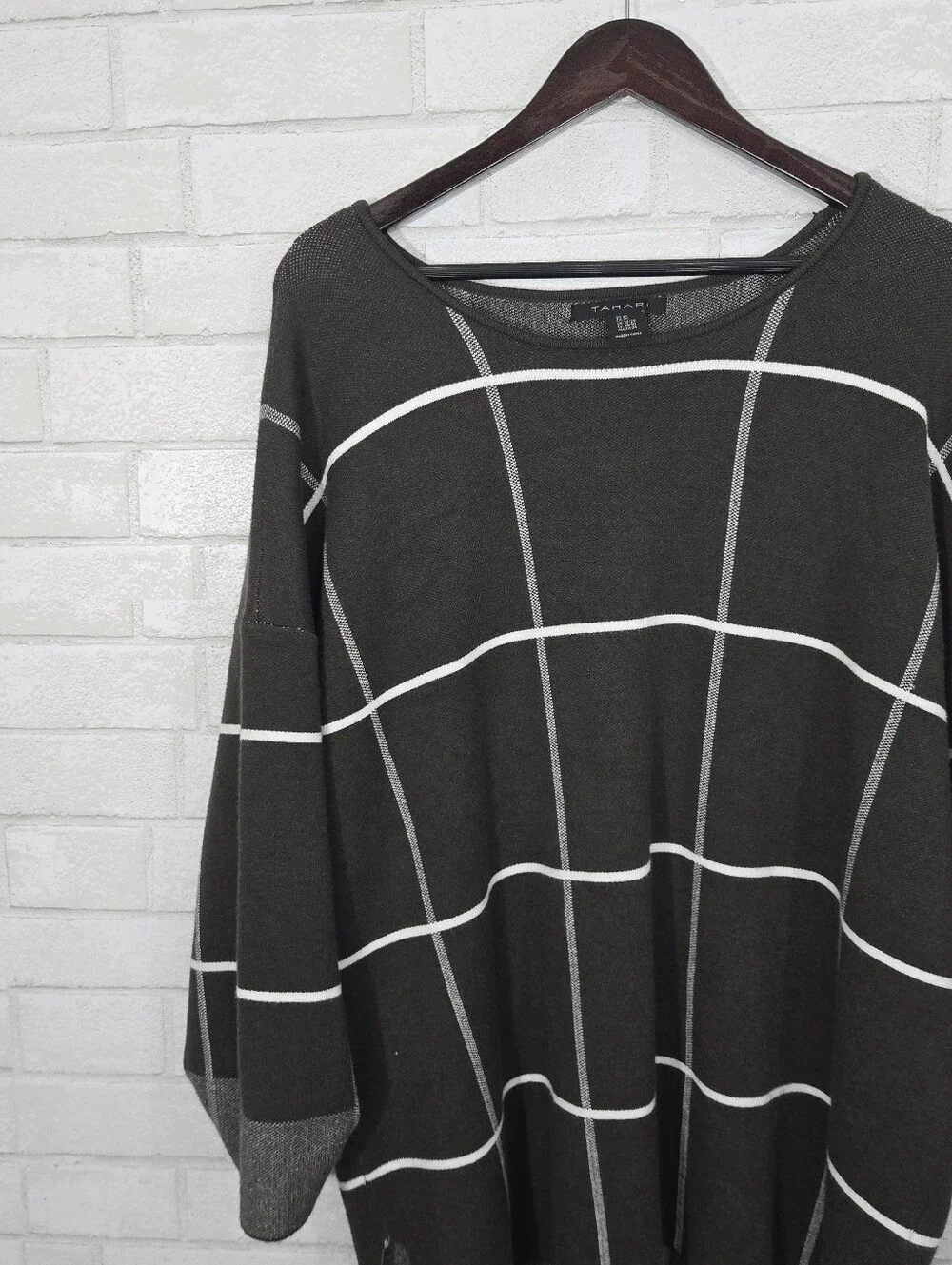 Tahari sweater